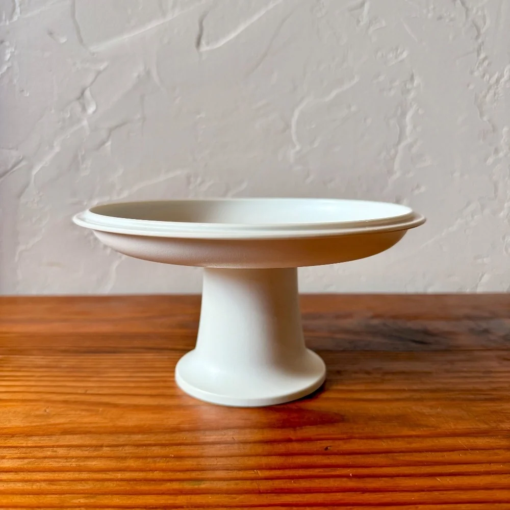 Vintage Tupperware 3-Tier Pedestal Stand – Modular Cake and Serving Display - Picture 11 of 15